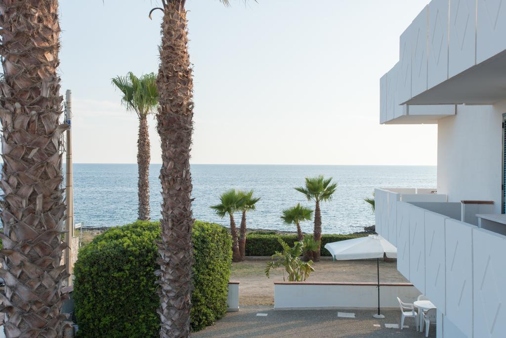 Blu Side Hotel & Residence Torre San Giovanni Ugento Exterior photo