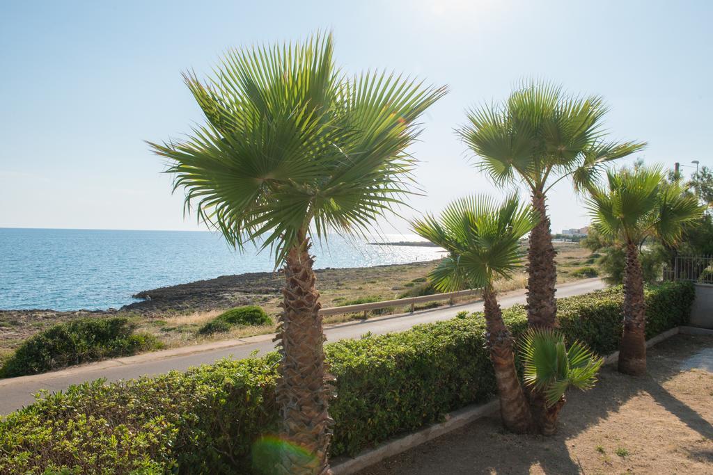 Blu Side Hotel & Residence Torre San Giovanni Ugento Exterior photo